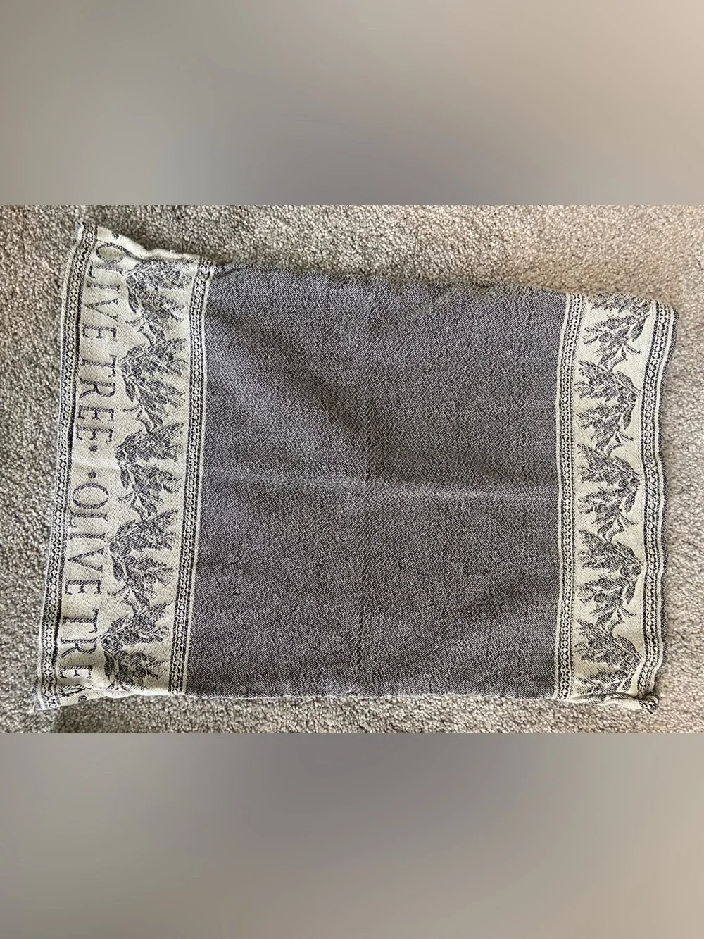 Vintage Style Grey & Cream Olive Tree Jacquard Hand Towel